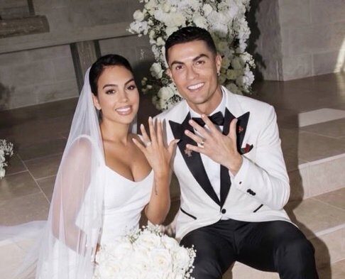 #RonaldoGeorginaWedding, #CristianoRonaldo, #GeorginaRodriguez, #RonaldoWedding, #RonaldoMarriage, #CristianoRonaldoWedding, #GeorginaRodriguezWedding, #Ronaldo, #Georgina, #FootballNews, #SportsNews, #Portugal, #RonaldoLoveStory, #CelebrityWedding, #Football, #CristianoRonaldoNews, Ronaldo Georgina Wedding, रोनाल्डो जॉर्जीना शादी, क्रिस्टियानो रोनाल्डो शादी, जॉर्जीना रोड्रिग्ज शादी, रोनाल्डो वेडिंग, रोनाल्डो की शादी, रोनाल्डो की लव स्टोरी, जॉर्जीना और रोनाल्डो, रोनाल्डो मैरिज, क्रिस्टियानो रोनाल्डो न्यूज, फुटबॉल न्यूज, स्पोर्ट्स न्यूज, रोनाल्डो परिवार, रोनाल्डो बच्चे, कास्केस पुर्तगाल, पुर्तगाल शादी, इंटरनेशनल स्पोर्ट्स न्यूज, Ronaldo Georgina wedding, Cristiano Ronaldo wedding, Georgina Rodriguez wedding, Ronaldo marriage, Ronaldo wedding news, Cristiano Ronaldo Georgina Rodriguez, Ronaldo Georgina love story, Ronaldo family, Ronaldo children, Ronaldo latest news, football news, Cristiano Ronaldo latest news, Portugal football star, Ronaldo wedding Portugal, celebrity wedding, sports news,