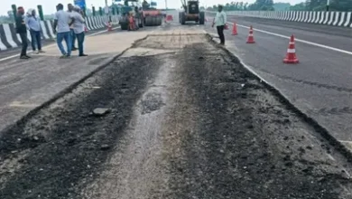 लखनऊ-कानपुर एक्सप्रेसवे, लखनऊ कानपुर एक्सप्रेसवे, लखनऊ कानपुर एक्सप्रेसवे सड़क धंसी, लखनऊ कानपुर एक्सप्रेसवे जांच, लखनऊ कानपुर एक्सप्रेसवे खबर, एक्सप्रेसवे सड़क धंसने का कारण, IIT खड़गपुर जांच, आईआईटी खड़गपुर रिपोर्ट, 800 पन्नों की रिपोर्ट, एक्सप्रेसवे की 7 घंटे की रिकॉर्डिंग, एक्सप्रेसवे में 30 सैंपल, NHAI जांच, एनएचएआई, लखनऊ एक्सप्रेसवे, कानपुर एक्सप्रेसवे, उन्नाव एक्सप्रेसवे, ग्रीनफील्ड एक्सप्रेसवे, सड़क निर्माण की खामी, एक्सप्रेसवे ड्रेनेज सिस्टम, सड़क की ढाल, एक्सप्रेसवे सेफ्टी ऑडिट, उत्तर प्रदेश एक्सप्रेसवे, यूपी की सड़कें, लखनऊ समाचार, उन्नाव समाचार,Lucknow Kanpur Expressway, Lucknow-Kanpur Expressway News, Lucknow Kanpur Expressway Investigation, IIT Kharagpur Investigation, IIT Kharagpur Report, Lucknow Kanpur Expressway Road Damage, Lucknow Kanpur Expressway Road Sinking, Expressway Road Cracks, NHAI Investigation, NHAI Expressway Report, 800 Page Report, 7 Hour Recording, 30 Soil Samples, Greenfield Expressway, Unnao Expressway, Expressway Drainage Issue, Road Slope Issue, Expressway Safety Audit, Uttar Pradesh Expressway News, Lucknow News, Unnao News, Kanpur News,