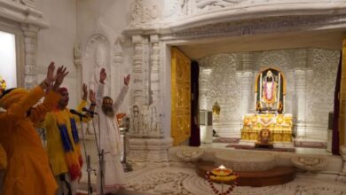 अयोध्या, अयोध्या जिला, फैजाबाद, उत्तर प्रदेश, Ayodhya, Ayodhya District, Uttar Pradesh, Ayodhya Ram Mandir News, अयोध्या धार्मिक खबर, अयोध्या मंदिर समाचार, राम मंदिर समाचार, राम मंदिर धार्मिक खबर, उत्तर प्रदेश धार्मिक समाचार, धार्मिक समिति, मंदिर प्रशासन, पूजा व्यवस्था, पुजारी ड्रेस कोड, Ayodhya Religious News, Ram Mandir News, Temple Administration News, Religious Committee, Priest Dress Code, Uttar Pradesh News, अयोध्या राम मंदिर पुजारियों का नया ड्रेस कोड क्या है, राम मंदिर के पुजारी क्या पहनेंगे, राम मंदिर पुजारी बिना सिला उत्तरीय, राम मंदिर में पीले उत्तरीय वस्त्र का फैसला, रामानंदाचार्य परंपरा राम मंदिर, राम मंदिर धार्मिक समिति बैठक 2026, राम मंदिर पूजा व्यवस्था नए नियम, अयोध्या राम मंदिर पुजारी नई पोशाक, Ayodhya Ram Mandir priest dress code 2026, Ram Mandir priests new dress code, Ram Mandir religious committee meeting, Ayodhya Ram Temple latest news, Ram Mandir worship rules,Ayodhya Ram Mandir priests dress code, Ram Mandir priest dress code, Ayodhya Ram Temple priest new dress code, Ram Temple priests attire, Ram Mandir yellow uttariya, Ram Mandir priests new rules, Ramanandi tradition Ram Mandir, Ram Mandir worship system, Ayodhya Ram Mandir religious committee, Ram Temple latest news, Ayodhya religious news, Shri Ram Janmabhoomi Temple, Ram Mandir पूजा व्यवस्था,