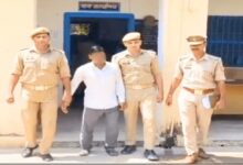बरेली क्राइम न्यूज, Bareilly Crime News, बरेली उत्तर प्रदेश समाचार, Bareilly Uttar Pradesh News, अलीगंज बरेली समाचार, Aliganj Bareilly News, बरेली हत्या समाचार, Bareilly Murder News, बरेली पुलिस समाचार, Bareilly Police News, उत्तर प्रदेश अपराध समाचार, Uttar Pradesh Crime News, यूपी हत्या मामला, UP Murder Case, नाबालिग हत्या समाचार, Minor Girl Murder News, प्रेम प्रसंग हत्या मामला, Love Affair Murder Case, बरेली पुलिस कार्रवाई, Bareilly Police Action,बरेली में नाबालिग की हत्या क्यों हुई, बरेली अलीगंज हत्या मामला, बरेली में चाचा ने भतीजी को क्यों मारा, प्रेम प्रसंग से नाराज चाचा ने हत्या की, बरेली हत्या केस लेटेस्ट न्यूज, बरेली नाबालिग हत्या पोस्टमार्टम रिपोर्ट, पैरों में कीलें ठोंकने का मामला, बरेली पुलिस ने किसे गिरफ्तार किया, जयप्रकाश बरेली हत्या केस, खेत में दफन शव बरेली, Bareilly murder case latest news, Bareilly minor girl murder case, Bareilly uncle killed niece, Aliganj Bareilly crime news, Bareilly police latest news,बरेली हत्या मामला, Bareilly Murder Case, बरेली नाबालिग हत्या, अलीगंज थाना हत्या, बरेली क्राइम न्यूज, प्रेम प्रसंग में हत्या, चाचा ने भतीजी की हत्या, नाबालिग की हत्या, बरेली पुलिस, जयप्रकाश गिरफ्तार, बरेली हत्या का खुलासा, पोस्टमार्टम रिपोर्ट हत्या, गला दबाकर हत्या, खेत में शव दफन, पैरों में कीलें, तांत्रिक क्रिया हत्या मामला, उत्तर प्रदेश अपराध समाचार, यूपी क्राइम न्यूज, बरेली लेटेस्ट न्यूज,#Bareilly, #BareillyNews, #BareillyCrime, #BareillyMurderCase, #Aliganj, #BareillyPolice, #UPCrime, #UttarPradeshNews, #MurderCase, #CrimeNews, #MinorGirlMurder, #LoveAffairMurder, #PostmortemReport, #बरेली, #बरेलीन्यूज, #बरेलीक्राइम, #बरेलीहत्याकांड, #अलीगंज, #बरेलीपुलिस, #यूपीक्राइम, #उत्तरप्रदेशसमाचार,