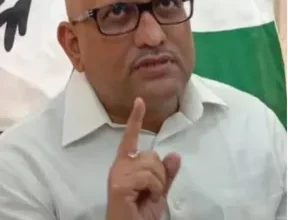 Lucknow Kanpur Expressway, Lucknow Kanpur Expressway News, Ajay Rai, Expressway Quality, Lucknow Kanpur Expressway Investigation, UP Congress, Narendra Modi ,लखनऊ कानपुर एक्सप्रेसवे, लखनऊ कानपुर एक्सप्रेसवे विवाद, अजय राय, एक्सप्रेसवे की गुणवत्ता, लखनऊ कानपुर एक्सप्रेसवे जांच, कांग्रेस, पीएम मोदी, उत्तर प्रदेश कांग्रेस ,