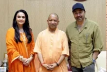 बटवारा 1947 कब रिलीज होगी, बटवारा 1947 फिल्म की कहानी, बटवारा 1947 स्टार कास्ट, सनी देओल की नई फिल्म, प्रीति जिंटा की नई फिल्म, सनी देओल प्रीति जिंटा फिल्म, बटवारा 1947 लखनऊ प्रमोशन, सनी देओल योगी आदित्यनाथ मुलाकात, प्रीति जिंटा योगी आदित्यनाथ, 1947 पार्टिशन पर बनी फिल्म, Batwara 1947 release date, Batwara 1947 cast, Batwara 1947 story, Sunny Deol new movie, Preity Zinta new movie, Sunny Deol Preity Zinta movie, Batwara 1947 Lucknow promotion, Sunny Deol Yogi Adityanath meeting, Partition 1947 movie, Bollywood latest news, #Batwara1947, #बटवारा1947, #SunnyDeol, #PreityZinta, #KaranDeol, #YogiAdityanath, #Lucknow, #LucknowNews, #UttarPradesh, #Bollywood, #BollywoodNews, #EntertainmentNews, #MovieRelease, #FilmPromotion, #Partition1947, #1947Partition, #HindiCinema, #SunnyDeolPreityZinta, #बॉलीवुडन्यूज, #फिल्मन्यूज,