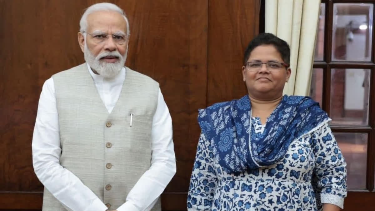 पायल मेहता निधन, Payal Mehta Death, वरिष्ठ पत्रकार पायल मेहता, पायल मेहता का निधन, पायल मेहता डेथ न्यूज, पत्रकार पायल मेहता, पायल मेहता मुंबई निधन, पायल मेहता उम्र, पायल मेहता पत्रकारिता, प्रधानमंत्री मोदी पायल मेहता, अमित शाह पायल मेहता, राजनाथ सिंह पायल मेहता, पत्रकारिता जगत, वरिष्ठ पत्रकार निधन, मुंबई न्यूज, नई दिल्ली राष्ट्रीय खबर, राष्ट्रीय पत्रकारिता खबर,Payal Mehta Death, Payal Mehta Passes Away, Senior Journalist Payal Mehta, Payal Mehta Journalist, Payal Mehta Death News, Payal Mehta Dies at 46, Payal Mehta Mumbai Death, PM Modi Payal Mehta, Narendra Modi Condolence, Amit Shah Payal Mehta, Rajnath Singh Payal Mehta, Journalist Death News, Senior Journalist Death, Indian Journalism, Mumbai News, India News, National News, #PayalMehta, #PayalMehtaDeath, #PayalMehtaNews, #SeniorJournalist, #JournalistPayalMehta, #PMModi, #AmitShah, #RajnathSingh, #CNNNews18, #Journalism, #JournalistDeath, #MumbaiNews, #IndiaNews, #NationalNews, #पायलमेहता, #पत्रकारपायलमेहता, #वरिष्ठपत्रकार, #पत्रकारनिधन,