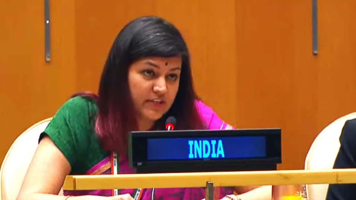 UN में पाकिस्तान पर भारत का जवाब, UN में भारत पाकिस्तान, संयुक्त राष्ट्र में भारत का जवाब, UNGA 2026, 81वां संयुक्त राष्ट्र महासभा सत्र, पेटल गहलोत, पेटल गहलोत UN बयान, शहबाज शरीफ UN भाषण, शहबाज शरीफ कश्मीर बयान, भारत पाकिस्तान तनाव, भारत पाकिस्तान संबंध, पाकिस्तान आतंकवाद, सीमा पार आतंकवाद, कश्मीर मुद्दा, जम्मू कश्मीर भारत का अभिन्न हिस्सा, UN में कश्मीर मुद्दा, भारत का Right to Reply, संयुक्त राष्ट्र समाचार, अंतरराष्ट्रीय समाचार, India response to Pakistan at UN, India Pakistan UNGA 2026, India at United Nations, Pakistan at UN, UN General Assembly 2026, 81st UN General Assembly, Petal Gahlot UN, Petal Gahlot statement, Shehbaz Sharif UN speech, Shehbaz Sharif Kashmir remarks, India Pakistan relations, Pakistan terrorism, cross border terrorism, Kashmir issue at UN, India Right of Reply, India Pakistan latest news, UNGA latest news, India at UNGA, #UNGA2026, #UNGA81, #UnitedNations, #IndiaAtUN, #IndiaPakistan, #PetalGahlot, #ShehbazSharif, #Kashmir, #Terrorism, #Pakistan, #IndiaPakistanRelations, #संयुक्तराष्ट्र, #भारतपाकिस्तान, #पेटलगहलोत, #शहबाजशरीफ, #कश्मीर, #आतंकवाद, #अंतरराष्ट्रीयसमाचार, #UNNews, #Diplomacy,
