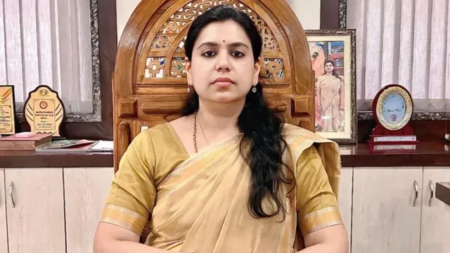 Divya Mittal politics, Divya Mittal IAS, former IAS officer Divya Mittal, Divya Mittal resignation, Divya Mittal political entry, Divya Mittal Uttar Pradesh politics, former IAS officer enters politics, Divya Mittal political platform, Divya Mittal independent politics, Divya Mittal UP news, Divya Mittal latest news, Uttar Pradesh politics 2026, UP Assembly Election 2027, former IAS officer politics, दिव्या मित्तल राजनीति, दिव्या मित्तल IAS, पूर्व IAS दिव्या मित्तल, दिव्या मित्तल का इस्तीफा, दिव्या मित्तल राजनीति में एंट्री, दिव्या मित्तल यूपी राजनीति, दिव्या मित्तल उत्तर प्रदेश, पूर्व IAS अधिकारी राजनीति में, IAS अधिकारी ने छोड़ी नौकरी, दिव्या मित्तल राजनीतिक पारी, दिव्या मित्तल नया राजनीतिक मंच, दिव्या मित्तल स्वतंत्र राजनीति, यूपी की राजनीति, उत्तर प्रदेश राजनीति 2026, यूपी विधानसभा चुनाव 2027, #DivyaMittal, #DivyaMittalIAS, #DivyaMittalPolitics, #UPPolitics, #UttarPradeshPolitics, #IAS, #FormerIAS, #UPNews, #UttarPradeshNews, #UPAssemblyElection2027, #दिव्यामित्तल, #यूपीकीराजनीति, #उत्तरप्रदेशराजनीति,