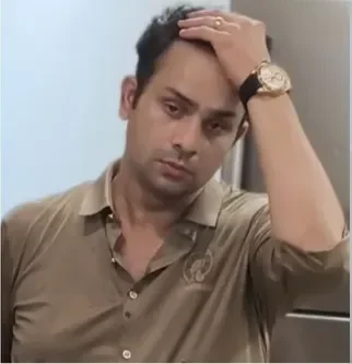 विनीत मिनोचा हत्याकांड, कानपुर विनीत मिनोचा मर्डर, कानपुर कारोबारी हत्या, विनीत मिनोचा हत्या मामला, सुब्रत मिनोचा, सुब्रत पर पुलिस की नजर, शालू मिनोचा, शालू गिरफ्तारी, विशाल गौतम, राजकिशोर, कानपुर मर्डर केस, कानपुर दवा कारोबारी हत्या, रतन आर्बिट अपार्टमेंट हत्या, कानपुर क्राइम न्यूज, कानपुर पुलिस जांच, कॉल हिस्ट्री डिलीट मामला, Vineet Minocha Murder Case, Kanpur Vineet Minocha Murder, Kanpur Businessman Murder, Vineet Minocha Murder Investigation, Subrat Minocha, Shalu Minocha, Vishal Gautam, Rajkishore, Kanpur Crime News, Kanpur Murder Case, Ratan Orbit Apartment Murder, Kanpur Police Investigation, #विनीतमिनोचा #विनीतमिनोचाहत्याकांड #कानपुर #कानपुरक्राइम #कानपुरमर्डर #सुब्रतमिनोचा #शालूमिनोचा #विशालगौतम #Kanpur #KanpurCrime #VineetMinocha #MurderCase ,