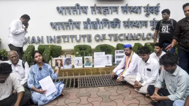 IIT बॉम्बे सुसाइड केस, IIT Bombay Suicide Case, साहिल वाकोडे, साहिल वाकोडे सुसाइड केस, आईआईटी बॉम्बे छात्र आत्महत्या, IIT Bombay student death, IIT बॉम्बे जातीय भेदभाव आरोप, IIT Bombay caste discrimination, प्रोफेसर सूर्यनारायण डूला, Suryanarayana Doolla, IIT Bombay Professor Doolla, मुंबई क्राइम ब्रांच, Mumbai Crime Branch, IIT Bombay student protest, IIT Bombay exam controversy, शैक्षणिक दबाव, छात्र मानसिक स्वास्थ्य, छात्र सहायता, परीक्षा में नकल, परीक्षा अनुशासन, मुंबई समाचार, महाराष्ट्र समाचार, राष्ट्रीय शिक्षा समाचार, शिक्षा खबर, राष्ट्रीय खबर,IIT Bombay Suicide Case, IIT Bombay Student Suicide, Sahil Wakode, Sahil Wakode Death Case, IIT Bombay Student Death, IIT Bombay Caste Discrimination Allegations, Suryanarayana Doolla, Professor Suryanarayana Doolla, IIT Bombay Professor, Mumbai Crime Branch, IIT Bombay Student Protest, IIT Bombay Exam Controversy, Academic Pressure IIT Students, Student Mental Health, Student Support System, Academic Misconduct, Examination Rules, Mumbai News, Maharashtra News, India Education News, National Education News,#IITBombaySuicideCase, #IITBombay, #SahilWakode, #SuryanarayanaDoolla, #IITBombayNews, #MumbaiNews, #MaharashtraNews, #EducationNews, #StudentNews, #StudentSafety, #AcademicPressure, #StudentSupport, #MumbaiCrimeBranch, #IITBombayProtest, #शिक्षासमाचार, #आईआईटीबॉम्बे, #साहिलवाकोडे, #मुंबईसमाचार, #महाराष्ट्रसमाचार,