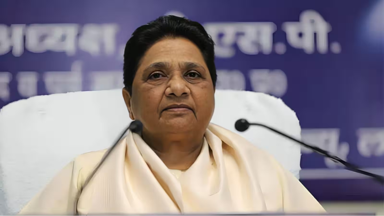 Mayawati on Akash Anand, आकाश आनंद, मायावती, आकाश आनंद बड़ी जिम्मेदारी, मायावती आकाश आनंद बयान, BSP, बसपा, बसपा यूपी चुनाव 2027, यूपी विधानसभा चुनाव 2027, मायावती न्यूज़, बसपा अकेले चुनाव, बसपा की चुनावी रणनीति, BSP Election 2027, कांशीराम पुण्यतिथि ,Mayawati on Akash Anand, Akash Anand, Mayawati News, BSP UP Election 2027, BSP Election Strategy, Mayawati Statement, Bahujan Samaj Party, BSP Alone in UP Election, UP Assembly Election 2027, Akash Anand News ,#Mayawati #AkashAnand #BSP #BSPNews #UPElection2027 #UPPolitics #MayawatiNews #BahujanSamajParty #AkashAnandNews #UttarPradeshPolitics ,