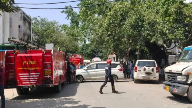 ओखला ऑक्सीजन सिलिंडर ब्लास्ट, ओखला सिलिंडर धमाका, दिल्ली ओखला हादसा, ओखला फेज 1 हादसा, दिल्ली ऑक्सीजन सिलिंडर विस्फोट, ऑक्सीजन सिलिंडर फटने से मौत, ओखला ब्लास्ट न्यूज, दिल्ली ब्लास्ट न्यूज, ओखला सामुदायिक भवन, सिलिंडर अनलोडिंग हादसा, दिल्ली हादसा, ओखला क्राइम न्यूज, दिल्ली फायर ब्रिगेड, ओखला पुलिस, दिल्ली हादसे की खबर, Okhla Oxygen Cylinder Blast, Okhla Cylinder Blast, Delhi Okhla Accident, Okhla Phase 1 Blast, Delhi Oxygen Cylinder Explosion, Oxygen Cylinder Blast Death, Okhla Blast News, Delhi Accident News, Okhla Community Hall, Oxygen Cylinder Unloading Accident, Delhi Fire Brigade, Okhla Police, #ओखला #ऑक्सीजनसिलिंडरब्लास्ट #ओखलाब्लास्ट #दिल्ली #दिल्लीहादसा #ओखलाफेज1 #DelhiNews #Okhla #OkhlaBlast #OxygenCylinderBlast #DelhiAccident ,