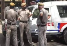 दिल्ली में छात्रा से छेड़खानी, दिल्ली छात्रा छेड़खानी मामला, दिल्ली क्राइम न्यूज, दिल्ली महिला सुरक्षा, पंचशील पार्क मेट्रो स्टेशन छेड़खानी, पंचशील पार्क छात्रा मामला, हौजखास छेड़खानी केस, लाडो सराय छात्रा मामला, दिल्ली बाइक सवारों ने छात्रा का पीछा किया, छात्रा की स्कूटी में टक्कर, दिल्ली सड़क हादसा, छात्रा गंभीर घायल, दिल्ली पुलिस केस, दक्षिणी दिल्ली क्राइम न्यूज, दक्षिणी दिल्ली पुलिस, डीसीपी अनंत मित्तल, दिल्ली लेटेस्ट क्राइम न्यूज, दिल्ली महिला अपराध समाचार, दिल्ली छेड़खानी समाचार,Delhi Student Harassment Case, Delhi Girl Harassment Case, Delhi Crime News, Delhi Student Chased by Bikers, Panchsheel Park Metro Station Incident, Hauz Khas Police Case, Lado Sarai Student Case, Delhi Girl Accident Case, Delhi Bike Riders Harassment, Student Scooter Accident Delhi, South Delhi Crime News, Delhi Police Case, DCP Anant Mittal, Delhi Women Safety News, Delhi Latest Crime News, Delhi Harassment Case, Panchsheel Park Crime News, Delhi Student Attack Case, #दिल्ली, #दिल्लीक्राइम, #दिल्लीक्राइम न्यूज, #दिल्लीछेड़खानी, #छात्रासेछेड़खानी, #दिल्लीपुलिस, #हौजखास, #पंचशीलपार्क, #लाडोसराय, #दक्षिणीदिल्ली, #महिलासुरक्षा, #क्राइम न्यूज, #Delhi, #DelhiCrime, #DelhiCrimeNews, #DelhiStudent, #StudentHarassment, #DelhiPolice, #HauzKhas, #PanchsheelPark, #LadoSarai, #SouthDelhi, #WomenSafety, #DelhiNews,