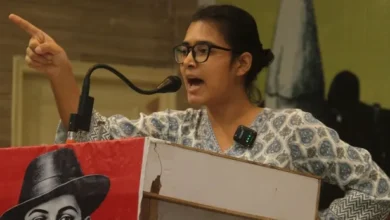 नेहा बोरा विवाद, नेहा बोरा गोरखपुर खबर, नेहा बोरा ने योगी को क्या कहा, नेहा बोरा के खिलाफ FIR, गोरखपुर में नेहा बोरा के खिलाफ शिकायत, CM योगी पर नेहा बोरा की टिप्पणी, AISA अध्यक्ष नेहा बोरा गोरखपुर, कैंट थाना गोरखपुर नेहा बोरा, पीपीगंज थाना नेहा बोरा, गोरखपुर लेटेस्ट न्यूज, गोरखपुर राजनीतिक समाचार, उत्तर प्रदेश राजनीतिक खबर, उत्तर प्रदेश विवादित बयान खबर, गोरखपुर क्राइम और पुलिस न्यूज, Neha Bora controversy latest news, Neha Bora Gorakhpur news, what did Neha Bora say about Yogi, Neha Bora FIR Gorakhpur, Neha Bora complaint against Yogi remark, AISA Neha Bora latest news, Gorakhpur political controversy, CM Yogi Adityanath latest news, Neha Bora speech controversy, Gorakhpur police complaint, Uttar Pradesh political news, #नेहाबोरा, #NehaBora, #NehaBoraControversy, #GorakhpurNews, #गोरखपुर, #गोरखपुरन्यूज, #CMYogi, #YogiAdityanath, #योगीआदित्यनाथ, #AISANews, #AISA, #UPNews, #UttarPradeshNews, #यूपीसमाचार, #UPPolitics, #उत्तरप्रदेशराजनीति, #PoliticalNews, #GorakhpurPolitics,