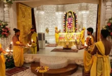 रामलला की श्रृंगार आरती, अयोध्या राम मंदिर, रामलला आरती, राम मंदिर की आरती, रामलला की आरती, अयोध्या राम मंदिर नई व्यवस्था, राम मंदिर आरती नई व्यवस्था, रामलला श्रृंगार आरती नई व्यवस्था, राम मंदिर 56 भोग, रामलला 56 भोग, एकादशी पर रामलला का भोग, अयोध्या समाचार, अयोध्या राम मंदिर समाचार, कृष्णजन्मोत्सव राम मंदिर, राम मंदिर पूजा व्यवस्था, रामलला पूजा, राम मंदिर अर्चक, आचार्य इंद्रदेव, अयोध्या उत्तर प्रदेश समाचार, धार्मिक समाचार उत्तर प्रदेश, Ramlala Ki Shringar Aarti, Ramlala Shringar Aarti, Ayodhya Ram Mandir, Ayodhya Ram Temple, Ram Lalla Aarti, Ram Mandir Aarti, Ram Lalla Aarti New Arrangement, Ayodhya Ram Mandir News, Ram Mandir 56 Bhog, Ramlala 56 Bhog, Ekadashi Bhog Ramlala, Krishna Janmotsav Ram Mandir, Ram Temple Worship, Ram Mandir Puja, Ayodhya News Today, Ayodhya Uttar Pradesh News, Ram Mandir Aarti News, Ramlala Puja, Acharya Indradev, Ayodhya Religious News, #रामलला #रामललाकीश्रृंगारआरती #अयोध्याराममंदिर #राममंदिर #रामललाआरती #अयोध्या #राममंदिरसमाचार #56भोग #एकादशी #कृष्णजन्मोत्सव #अयोध्यासमाचार #उत्तरप्रदेशसमाचार #Ramlala #RamlalaAarti #RamlalaShringarAarti #AyodhyaRamMandir #RamMandir #RamLalla #RamMandirNews #AyodhyaNews #56Bhog #Ekadashi #KrishnaJanmotsav,