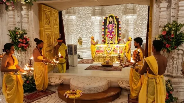 रामलला की श्रृंगार आरती, अयोध्या राम मंदिर, रामलला आरती, राम मंदिर की आरती, रामलला की आरती, अयोध्या राम मंदिर नई व्यवस्था, राम मंदिर आरती नई व्यवस्था, रामलला श्रृंगार आरती नई व्यवस्था, राम मंदिर 56 भोग, रामलला 56 भोग, एकादशी पर रामलला का भोग, अयोध्या समाचार, अयोध्या राम मंदिर समाचार, कृष्णजन्मोत्सव राम मंदिर, राम मंदिर पूजा व्यवस्था, रामलला पूजा, राम मंदिर अर्चक, आचार्य इंद्रदेव, अयोध्या उत्तर प्रदेश समाचार, धार्मिक समाचार उत्तर प्रदेश, Ramlala Ki Shringar Aarti, Ramlala Shringar Aarti, Ayodhya Ram Mandir, Ayodhya Ram Temple, Ram Lalla Aarti, Ram Mandir Aarti, Ram Lalla Aarti New Arrangement, Ayodhya Ram Mandir News, Ram Mandir 56 Bhog, Ramlala 56 Bhog, Ekadashi Bhog Ramlala, Krishna Janmotsav Ram Mandir, Ram Temple Worship, Ram Mandir Puja, Ayodhya News Today, Ayodhya Uttar Pradesh News, Ram Mandir Aarti News, Ramlala Puja, Acharya Indradev, Ayodhya Religious News, #रामलला #रामललाकीश्रृंगारआरती #अयोध्याराममंदिर #राममंदिर #रामललाआरती #अयोध्या #राममंदिरसमाचार #56भोग #एकादशी #कृष्णजन्मोत्सव #अयोध्यासमाचार #उत्तरप्रदेशसमाचार #Ramlala #RamlalaAarti #RamlalaShringarAarti #AyodhyaRamMandir #RamMandir #RamLalla #RamMandirNews #AyodhyaNews #56Bhog #Ekadashi #KrishnaJanmotsav,