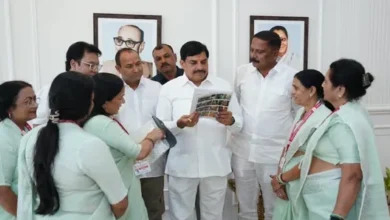 सिवनी SNCU में 80 नवजातों की मौत, सिवनी जिला अस्पताल समाचार, सिवनी नवजात मृत्यु मामला, मध्यप्रदेश स्वास्थ्य समाचार, सिवनी SNCU जांच, सिवनी अस्पताल जांच, नवजात शिशु देखभाल इकाई, SNCU प्रभारी हटाए गए, सिवनी जिला अस्पताल की खबर, भाजपा विधायक दिनेश राय मुनमुन, डॉ. पंकज दुबे CMHO सिवनी, डॉ. विनोद नावकर, डॉ. विनोद दहायत, डॉ. पारस पटेरिया, कम वजन वाले नवजात, समय से पहले जन्मे बच्चे, नवजात मृत्यु जांच समिति, मध्यप्रदेश स्वास्थ्य विभाग, सिवनी ताजा खबर, सिवनी मेडिकल न्यूज,Seoni SNCU 80 newborn deaths, Seoni District Hospital news, Madhya Pradesh health news, Seoni newborn death investigation, SNCU incharge removed, Special Newborn Care Unit Seoni, Seoni hospital investigation team, premature newborn deaths, low birth weight babies, Seoni MLA Dinesh Rai Munmun, CMHO Pankaj Dubey, Civil Surgeon Vinod Navkar, Dr Vinod Dahayat, Dr Paras Pateria, Madhya Pradesh hospital news, newborn care unit investigation, Seoni latest news, Madhya Pradesh medical news,#SeoniNews, #सिवनीसमाचार, #MadhyaPradeshNews, #मध्यप्रदेशसमाचार, #SeoniHospital, #SNCU, #NewbornDeaths, #HealthNews, #सिवनीजिलाअस्पताल, #दिनेशरायमुनमुन, #स्वास्थ्यविभाग, #NewbornCare, #HospitalInvestigation,