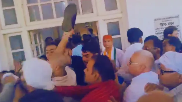यूपी कांग्रेस मुख्यालय, कांग्रेस जूता चप्पल कांड, यूपी कांग्रेस में मारपीट, बृजलाल खाबरी जांच समिति, राजेंद्र पाल गौतम, अजय राय विवाद, ममता चौधरी कांग्रेस, आराधना मिश्रा मोना, यूपी कांग्रेस जांच कमेटी, लखनऊ कांग्रेस कार्यालय हंगामा, कांग्रेस अनुशासनहीनता, उत्तर प्रदेश कांग्रेस समाचार, लखनऊ राजनीतिक समाचार,UP Congress News, UP Congress Office Scuffle, Brijlal Khabri Probe Committee, Rajendra Pal Gautam, Ajay Rai Controversy, Mamta Chaudhary Congress, Aradhana Mishra Mona, UP Congress Investigation Committee, Lucknow Political News, Congress Disciplinary Action,#UPCongress, #CongressNews, #BrijlalKhabri, #AjayRai, #RajendraPalGautam, #AradhanaMishra, #LucknowNews, #यूपी_कांग्रेस, #कांग्रेससमाचार, #लखनऊसमाचार,