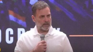 Rahul Gandhi, Rahul Gandhi on Delhi security, Delhi turned into jail, INDIA bloc Supreme Court march, Chief Election Commissioner Gyanesh Kumar, vote theft allegations, election fairness, Congress party, Indian politics, New Delhi news,राहुल गांधी का केंद्र सरकार पर हमला, दिल्ली को जेल में क्यों बदल दिया, राहुल गांधी का बयान, INDIA गठबंधन सुप्रीम कोर्ट मार्च, ज्ञानेश कुमार, मुख्य चुनाव आयुक्त, वोट चोरी के आरोप, दिल्ली में सुरक्षा व्यवस्था, चुनाव की निष्पक्षता, कांग्रेस, नई दिल्ली की राजनीति,