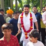#BrijBhushanSingh, #बृजभूषणशरणसिंह, #GondaNews, #UPPolitics, #SocialHarmony, #CastePolitics, #AkhileshYadav, #UttarPradeshNews, #जातीयएकता, #राजनीतिसमाचार,Brij Bhushan Sharan Singh, Brij Bhushan Singh Viral Video, Brij Bhushan Singh Caste Statement, General and OBC Caste, Caste Divide in India, Social Harmony, Children Friendship Video, Gonda News, Uttar Pradesh Politics, Akhilesh Yadav Brij Bhushan Singh,बृजभूषण शरण सिंह, बृजभूषण सिंह का बयान, बृजभूषण सिंह वायरल वीडियो, अगड़ी पिछड़ी जाति, जातिगत भेदभाव, जातीय एकता, सामाजिक सद्भाव, बच्चों की दोस्ती, गोंडा समाचार, कैसरगंज पूर्व सांसद, अखिलेश यादव बृजभूषण सिंह, उत्तर प्रदेश राजनीति, यूपी राजनीतिक समाचार,