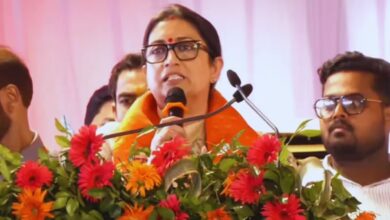 #AmethiNews #SmritiIrani #UPPolitics #BJP #SamajwadiParty #Congress #UPElection2027 #अमेठी #स्मृतिईरानी #उत्तरप्रदेशराजनीति #भाजपा #समाजवादीपार्टी,अमेठी न्यूज, स्मृति ईरानी, स्मृति ईरानी का बयान, सपा पर स्मृति ईरानी का हमला, कांग्रेस पर भाजपा का हमला, उत्तर प्रदेश राजनीति, यूपी विधानसभा चुनाव 2027, अमेठी राजनीति, भाजपा न्यूज, समाजवादी पार्टी, राकेश प्रताप सिंह, गौरीगंज विधायक, उत्तर प्रदेश भाजपा, यूपी पॉलिटिक्स, अमेठी समाचार,Amethi News, Smriti Irani News, Smriti Irani Attack on SP, BJP vs Samajwadi Party, BJP vs Congress, UP Politics, UP Election 2027, Rakesh Pratap Singh, Gauriganj MLA, Uttar Pradesh Politics, Amethi Political News,