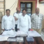 आजमगढ़ में एमएलसी चुनाव से पहले कार से 2 लाख 41 हजार 500 रुपये और चुनाव प्रचार सामग्री बरामद,आजमगढ़ एमएलसी चुनाव, यूपी एमएलसी चुनाव 2026, आजमगढ़ में नकदी बरामद, कार से 2 लाख 41 हजार रुपये बरामद, शिक्षक एमएलसी चुनाव, फ्लाइंग स्क्वाड कार्रवाई, सिधारी थाना FIR, चुनाव प्रचार सामग्री बरामद, एसडीएम सदर अविनाश गौतम, एसपी सिटी मानुष पारिख,Azamgarh MLC Election 2026, UP MLC Election News, Cash Seized in Azamgarh, Rs 241500 Recovered, Teacher MLC Election, Election Flying Squad, Four Detained in Azamgarh, Azamgarh Police News,#Azamgarh #MLCElection2026 #UttarPradeshNews #AzamgarhNews #UPPolitics #ElectionNews #UPMLCElection,