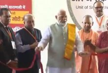 प्रधानमंत्री नरेंद्र मोदी वाराणसी दौरे पर, अरविंद लिमिटेड इकाई का उद्घाटन और नमो घाट पर एयर शो कार्यक्रम।