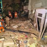धमाका, ध्वस्त मकान, विस्फोट से क्षतिग्रस्त घर, वाराणसी हादसा स्थल,Varanasi Sarnath firecracker factory blast, Paigambarpur explosion Varanasi, Sarnath blast news, Varanasi factory explosion, firecracker factory accident Uttar Pradesh, Paigambarpur house collapse, Varanasi local news, Sarnath breaking news, Varanasi district news, firecracker safety investigation, explosion damages houses, Uttar Pradesh incident news,वाराणसी सारनाथ पटाखा फैक्ट्री ब्लास्ट, वाराणसी में पटाखा फैक्ट्री में धमाका, सारनाथ पैगंबरपुर विस्फोट, पैगंबरपुर में मकान ध्वस्त, वाराणसी ब्लास्ट न्यूज, सारनाथ धमाका आज, वाराणसी हादसा समाचार, राजू खान का मकान, पटाखा फैक्ट्री विस्फोट, वाराणसी जिला समाचार, उत्तर प्रदेश क्राइम न्यूज, वाराणसी स्थानीय समाचार, संकरी गली में विस्फोट, मकानों के शीशे टूटे, पटाखा फैक्ट्री सुरक्षा जांच,