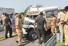 Purvanchal Expressway Accident, Sultanpur Purvanchal Expressway Accident, Subedar Major Satyawan, Ambulance Accident Sultanpur, Purvanchal Expressway Road Accident, Sultanpur Road Accident, Ambulance Hit by Unknown Vehicle, Haliyapur Accident, UP Road Accident, पूर्वांचल एक्सप्रेसवे हादसा, सुलतानपुर पूर्वांचल एक्सप्रेसवे हादसा, सूबेदार मेजर सत्यवान, सूबेदार मेजर का पार्थिव शरीर, एंबुलेंस एक्सीडेंट सुलतानपुर, पूर्वांचल एक्सप्रेसवे दुर्घटना, सुलतानपुर सड़क हादसा, एंबुलेंस को अज्ञात वाहन ने मारी टक्कर, गौरव सिंह मौत, हलियापुर सड़क हादसा, उत्तर प्रदेश सड़क दुर्घटना, #PurvanchalExpressway #पूर्वांचलएक्सप्रेसवे #Sultanpur #सुलतानपुर #RoadAccident #सड़कहादसा #AmbulanceAccident #UPNews #SultanpurNews #Haliyapur #AccidentNews #SubedarMajor #UttarPradesh,