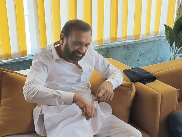 कानपुर भाजपा नेता से लूट, रमेश यादव लूटकांड, भाजपा ओबीसी मोर्चा प्रदेश सचिव, सेन पश्चिम पारा लूट, कानपुर फार्म हाउस में लूट, 34 लाख की लूट, 12 लाख नकद, सोने की चेन और कड़ा, सीसीटीवी फुटेज, कानपुर पुलिस जांच, डॉ. विपिन ताडा, उत्तर प्रदेश क्राइम न्यूज,Kanpur BJP Leader Robbery, Ramesh Yadav Robbery Case, Kanpur Farmhouse Robbery, ₹34 Lakh Robbery, BJP OBC Morcha Leader, Sen Paschim Para Crime, Kanpur Police Investigation, CCTV Footage Robbery, Uttar Pradesh Crime News,#कानपुर, #रमेशयादव, #भाजपानेता, #लूटकांड, #उत्तरप्रदेश, #KanpurNews, #BJPLeader, #RobberyCase, #KanpurPolice, #CrimeNews, #UPNews, #राष्ट्रीयप्रस्तावना,