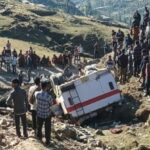 #UdhampurBusAccident, #UdhampurNews, #JammuKashmir, #BusAccident, #RoadAccident, #GulliGala, #Udhampur, #JammuKashmirNews, #उधमपुर, #उधमपुरबसहादसा, #जम्मूकश्मीर, #सड़कहादसा, #ताजाखबर, #BreakingNews,उधमपुर में बस हादसा कैसे हुआ, उधमपुर बस हादसे में कितने लोगों की मौत हुई, जम्मू कश्मीर के गुल्ली गला में बस दुर्घटना, 100 फीट गहरी खाई में गिरी बस की खबर, पंचौंड से ऊधमपुर जा रही बस का हादसा, उधमपुर बस हादसे में घायलों का अस्पताल, रामनगर अस्पताल में भर्ती घायल यात्री, उधमपुर सड़क हादसे की ताजा जानकारी, Udhampur bus accident latest update, how many injured in Udhampur bus accident, Gulli Gala bus crash latest news,
