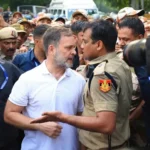 #RahulGandhi #PriyankaGandhi #RahulGandhiFIR #PriyankaGandhiFIR #DelhiPolice #GyaneshKumar #ElectionCommission #Congress #PoliticalNews #DelhiNews ,Rahul Gandhi Priyanka Gandhi FIR, Rahul Gandhi FIR, Priyanka Gandhi FIR, Rahul Gandhi News, Priyanka Gandhi News, Delhi Police FIR, CEC Gyanesh Kumar, Election Commission Protest, Rahul Priyanka Protest, Rahul Gandhi Police Case, राहुल गांधी प्रियंका गांधी FIR, राहुल गांधी पर FIR, प्रियंका गांधी पर FIR, दिल्ली पुलिस, ज्ञानेश कुमार, मुख्य चुनाव आयुक्त, चुनाव आयोग विरोध प्रदर्शन,